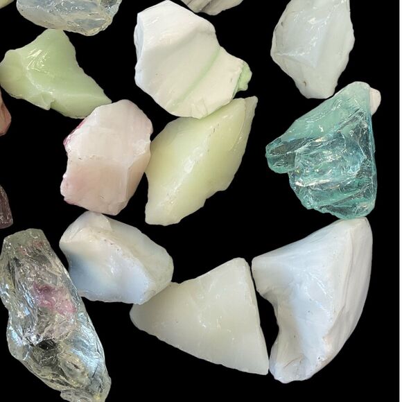 Art Glass Cullet Glowing Manganese Uranium Glass Bulk Assortment 3 LBS #5GA2 - Picture 7 of 8